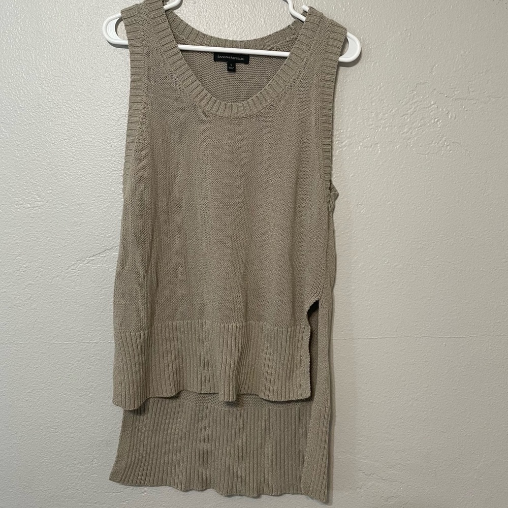 Banana Republic Sleeveless Ribbed Knit Hi Low Sweater Top​​​​